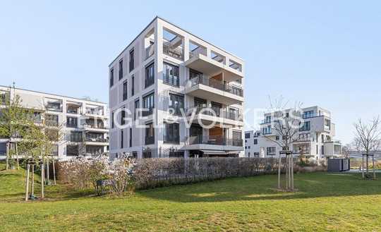 Exklusive Maisonettewohnung in Bestlage – Wohnen mit Blick auf den Rhein!