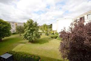 Sonnige, gepflegte 4-Zimmer-Wohnung mit Balkon + Einbauküche in Vorsfelde... – 38448 Vorsfelde, Wolfsburg – Vorschaubild 4