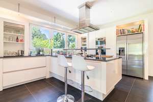 Nur 20 Minuten zur KÖ - Stilvolle Villa mit Rheinblick und prachtvoller Gartenanlage in D-Urdenbach – Die vollständige Adresse der Immobilie erhältst du vom Anbieter., 40489 Kaiserswerth, Düsseldorf – Vorschaubild 17