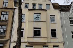 3-Familienhaus mit Entwicklungs-/ und Erweiterungspotential in MH-Dichterviertel – Die vollständige Adresse der Immobilie erhältst du vom Anbieter., 45468 Altstadt II, Mülheim an der Ruhr – Vorschaubild 3