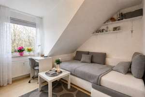 Renovierte DG-Wohnung in ruhiger grüner Lage mitten im historischen Ortskern von Riem, Whg.-Nr. 201 – Die vollständige Adresse der Immobilie erhältst du vom Anbieter., 81829 Trudering-Riem (Ortsteil), München – Vorschaubild 6