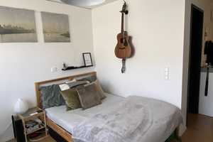 Neuwertiges 1-Zimmer-Apartment mit Balkon u. EBK für Studenten – Blumenstraße 14/14a, 93055 Regensburg – Vorschaubild 1