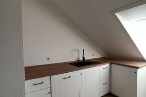 Helle 2-Zimmer Wohnung mit Loggia