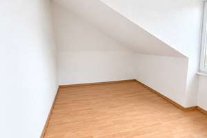 Mittendrin statt nur dabei – 2-Zimmer-Dachgeschosswohnung mit Terrasse und Weitblick – 52062 Markt, Aachen – Vorschaubild 7