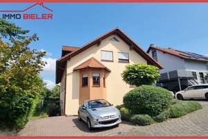 Sie wohnen auf einer Ebene u. nehmen zusätzlich Miete ein! Modernes Haus in Saulheim zu verkaufen – Die vollständige Adresse der Immobilie erhältst du vom Anbieter., 55291 Saulheim – Vorschaubild 3