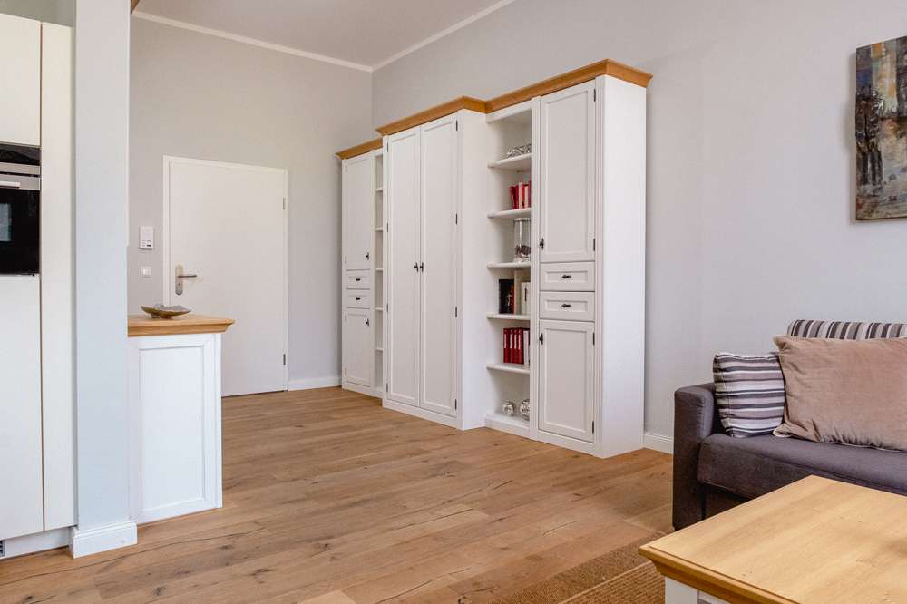 Immobilie in Groß Mohrdorf - 2-Zimmer "Schloss Wohnung" – Kapitalanlage mit emotionaler Rendite im Schloss Hohendorf - Bild 1