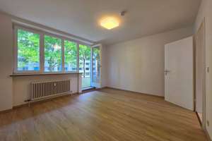 Sonnige Terrassen-Wohnung mit Blick ins Grüne in Perlach – Die vollständige Adresse der Immobilie erhältst du vom Anbieter., 81737 Neuperlach, München – Vorschaubild 6