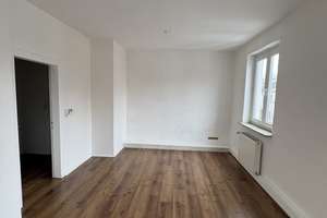Großzügige Maisonette-Wohnung mit zwei Balkonen in Bremen-Findorff
