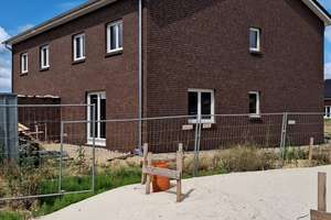 Doppelhaushälfte NEUBAU! ERSTBEZUG! ENERGIESPARHAUS! Wohnen am Töpferofen – Die vollständige Adresse der Immobilie erhältst du vom Anbieter., 21391 Reppenstedt – Vorschaubild 2