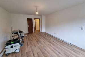 Frisch sanierte 3,5‑Zimmer‑Wohnung mit Balkon & neuer EBK – Die vollständige Adresse der Immobilie erhältst du vom Anbieter., 70378 Mühlhausen (Ortsteil), Stuttgart – Vorschaubild 4