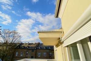 City Apartment mit Aufzug, Terrasse und Stellplatz-Taunusstrasse