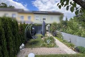 Teilsaniertes Reihenmittelhaus in ruhiger Lage mit Garage! – Die vollständige Adresse der Immobilie erhältst du vom Anbieter., 72760 Reutlingen-Mitte, Reutlingen – Vorschaubild 3