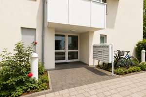 Vermietete 3-Zimmer-Dachgeschosswohnung mit großer Dachterrasse und zwei Stellplätzen – Die vollständige Adresse der Immobilie erhältst du vom Anbieter., 4416 Markkleeberg – Vorschaubild 6