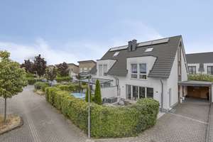 Modernes Wohnen – junge Doppelhaushälfte in familienfreundlicher Lage von Langenfeld-Reusrath – Die vollständige Adresse der Immobilie erhältst du vom Anbieter., 40764 Langenfeld (Rheinland) – Vorschaubild 2