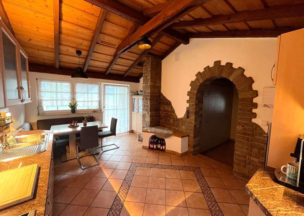 Immobilie in Contwig - *Neuer Preis* Attraktives Zweifamilienhaus in Contwig - Bild 3