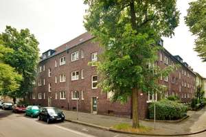 Miet mich - individuelle 2-Zimmer-Dachgeschosswohnung in Sanierungsphase