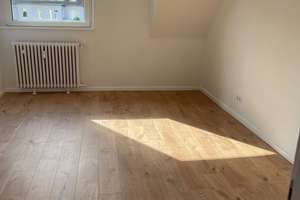 Vollständig renovierte Wohnung mit einem Wohn-Schlafzimmer, KDB und Balkon in Düsseldorf-Bilk – 40223 Bilk, Düsseldorf – Vorschaubild 2