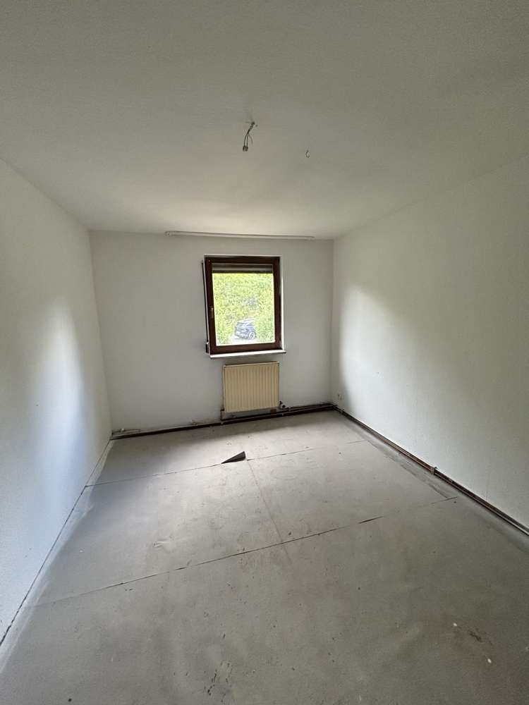 Immobilie in Schalkau - NEUER PREIS! Doppelhaushälfte mit großem Garten und Wintergarten in Schalkau! - Bild 4