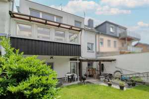 Attraktives Mehrfamilienhaus mit 3 Einheiten – 2 leerstehend, 1 vermietet – mit Garten & 2 Garagen – Rhein-Erft-Kreis – Vorschaubild 6