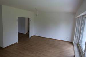 Erstbezug nach Sanierung 4 Zimmer Süd-Balkon Köln-Ostheim – Die vollständige Adresse der Immobilie erhältst du vom Anbieter., 51107 Ostheim, Köln – Vorschaubild 2