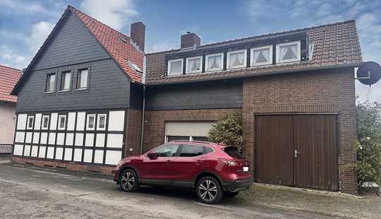 Bild von Söhlde-Bettrum: Sanierungsbedürftiges Einfamilienhaus mit Einliegerwohnung