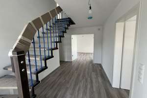 Traumhafte Neubau-Stadtvilla in ruhiger Lage – Die vollständige Adresse der Immobilie erhältst du vom Anbieter., 22159 Farmsen-Berne, Hamburg – Vorschaubild 3