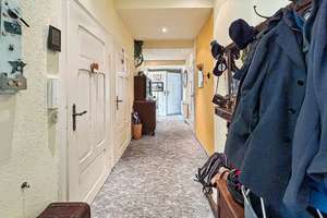 Große 4-Zimmer-Eigentumswohnung mit zwei Balkonen für Eigenbedarf oder Kapitalanlage – Die vollständige Adresse der Immobilie erhältst du vom Anbieter., 7743 Jena-West, Jena – Vorschaubild 4