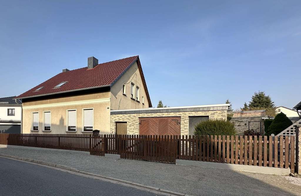 Immobilie in Haldensleben - Geheimtipp: Gepflegtes 6-Zimmer-Haus in Althaldensleben mit 1000m² Grundstück! Provisionsfrei! - Bild 0