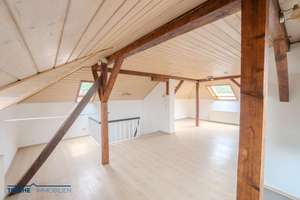 Charmantes 1-Zimmer-Studioapartment im Dachgeschoss