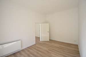 Erstbezug nach Sanierung! 2-Zimmer-Altbau-Wohnung mit 2 Balkonen  – Hansaallee 244, 40547 Lörick, Düsseldorf – Vorschaubild 5