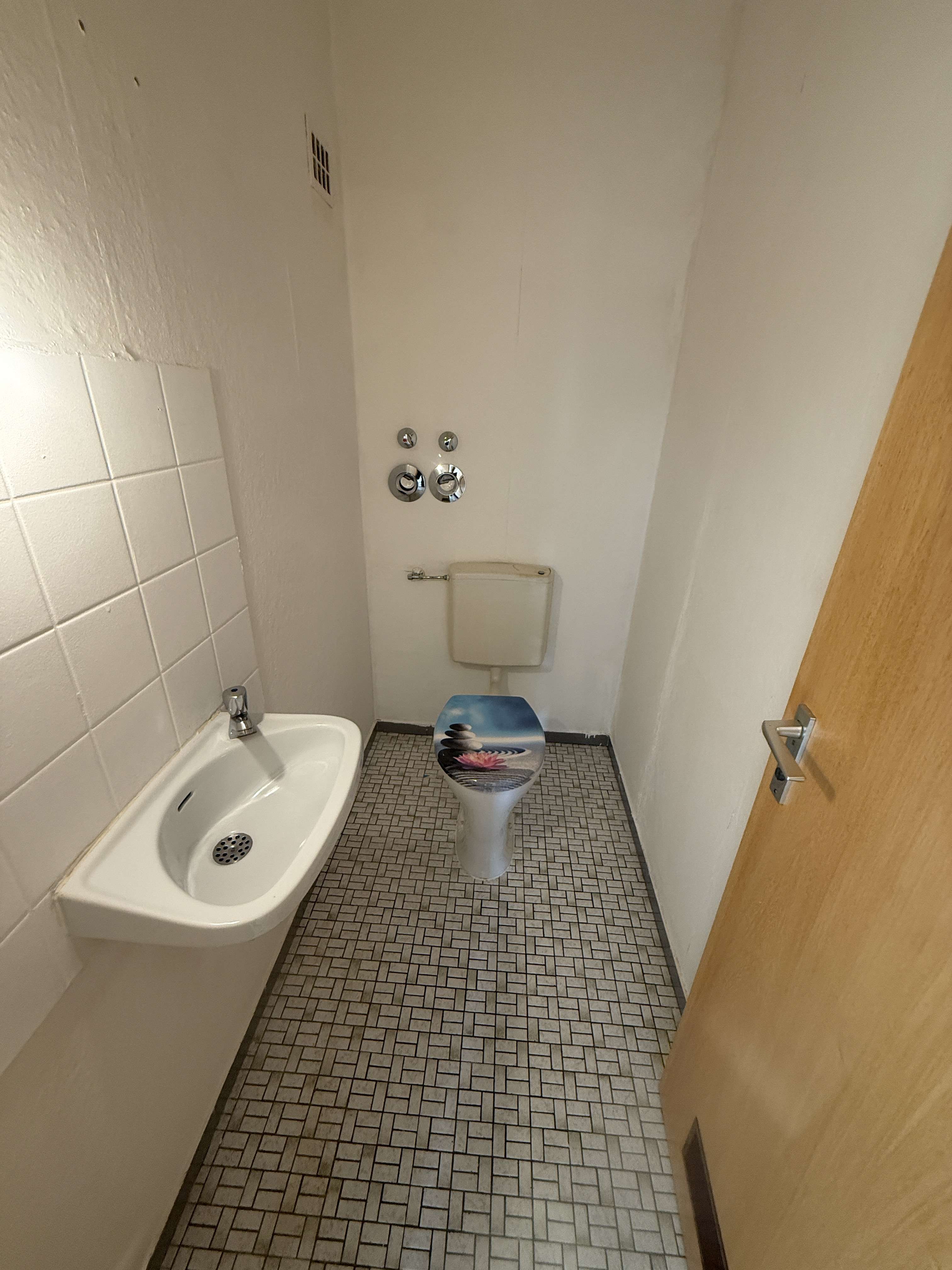 Immobilie in Niedernhall - Große 3 Zimmerwohnung mit 2 Balkone, Stellplatz und Aussicht auf die Weinberge - Bild 7