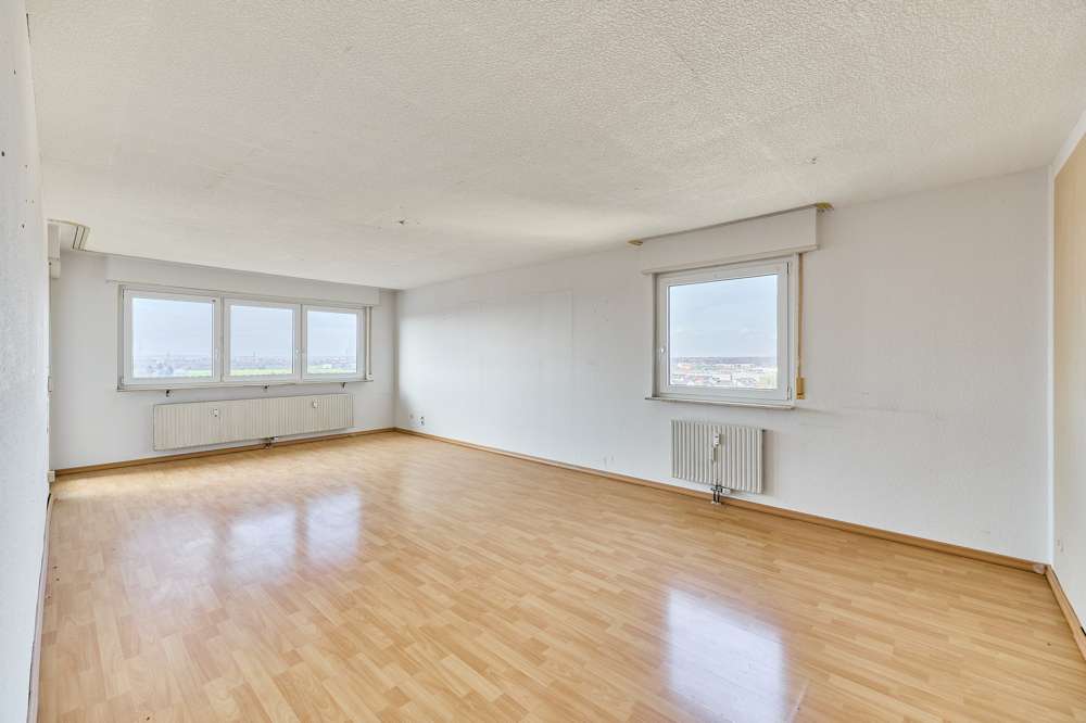 Immobilie in Schwetzingen - Helle 4-Zimmer-Wohnung mit Weitblick - Bild 1