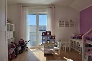 Modernes A+ Einfamilienhaus mit Wärmepumpe und PV-Anlage im Landkreis Augsburg – Wirtsgasse 9, 86450 Altenmünster – Vorschaubild 32