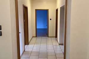 NEUWEILER : GEPFLEGTES 3 - Familienhaus mit 3 GARAGEN in gefragter WOHNLAGE ! – Die vollständige Adresse der Immobilie erhältst du vom Anbieter., 66280 Sulzbach/Saar – Vorschaubild 9