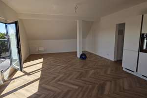 Neubezug nach Kernsanierung - Gehobene Dachgeschosswohnung mit 2 Zimmern und modernem Flair in Bilk  – Fleher Straße 154, 40223 Bilk, Düsseldorf – Vorschaubild 7
