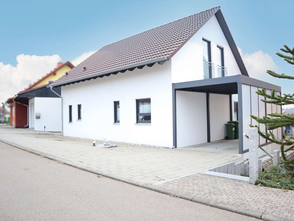 Immobilie in Neubulach - Begehrtes Einfamilienhaus in Neubulach mit idyllischem Grundstück in ruhiger Lage! - Bild 1