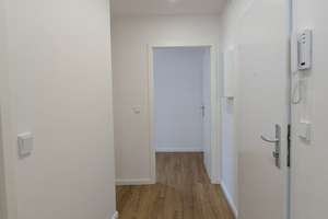 Schicke 2-Zimmer-Wohnung mit Balkon in guter Lage – Akazienallee 53-55, 14050 Westend, Berlin – Vorschaubild 4