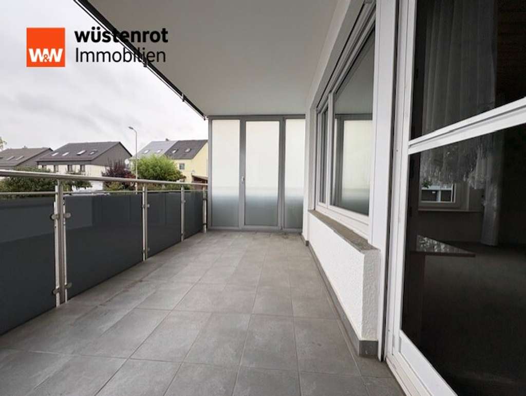 Immobilie in Friolzheim - Sonnige und helle 3,5-Zimmer-Wohnung in Friolzheim mit Stellplatz und Garage - Bild 4