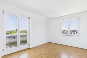 Lichtdurchflutete Dachterrassenwohnung mit unverbaubarem Skyline-Fernblick – Die vollständige Adresse der Immobilie erhältst du vom Anbieter., 81829 Messestadt Riem, München – Vorschaubild 6