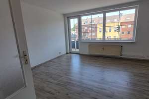 4 Zimmer (KDB),  2 Balkone -  für junge Familie