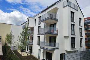 Großzügiges STADTWOHNEN auf einer Ebene in ruhiger aber urbaner Lage - Erstbezug – Die vollständige Adresse der Immobilie erhältst du vom Anbieter., 70178 Rotebühl, Stuttgart – Vorschaubild 8