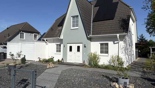 Bild von Einfamilienhaus Stadtnah mit Solar/Kamin/Doppelgarage/Wintergarten