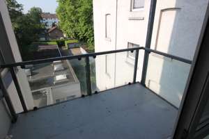 DU-Mitte, renovierte 2 .Zi.-Whg., 3. OG 64 m², gr. Küche, Balkon,  Aufzug – Güntherstraße 35, 47051 Dellviertel, Duisburg – Vorschaubild 12