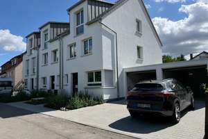 Energiesparwunder trifft Familienidylle – Reihenhaus (A+) in Steinenbronn – Die vollständige Adresse der Immobilie erhältst du vom Anbieter., 71144 Steinenbronn – Vorschaubild 13
