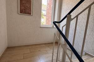 Zentral gelegene 3,5-Zimmer-Wohnung mit Balkon und grünem Ausblick – Robert-Koch-Straße 31, 45879 Altstadt, Gelsenkirchen – Vorschaubild 3