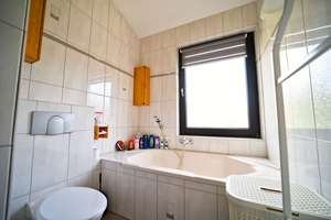 Attraktives Reihenendhaus mit Garten und Stellplatz in Essen-Borbeck – Die vollständige Adresse der Immobilie erhältst du vom Anbieter., 45355 Bergeborbeck, Essen – Vorschaubild 9