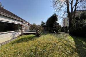FREISTEHENDES 1-FAMILIENHAUS (BUNGALOW) MIT TERRASSE, DOPPELGARAGE UND GROSSEM GARTEN – Die vollständige Adresse der Immobilie erhältst du vom Anbieter., 67227 Mörsch, Frankenthal (Pfalz) – Vorschaubild 9