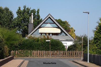 Freistehendes kleines Einfamilienhaus