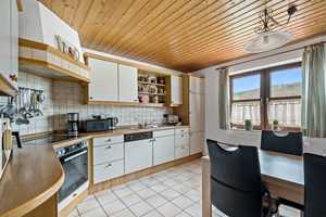 Zweifamilienhaus in guter Lage – Zollernalbkreis – Vorschaubild 12