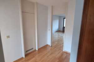 Geschmackvolle, gepflegte 2-Zimmer-Wohnung mit großem Balkon in München Untergiesing – München – Vorschaubild 3